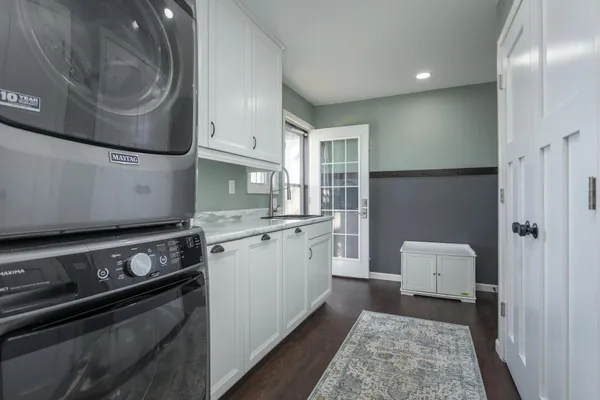 $1,075,000 | 3307 Island Drive Northeast, Alexandria, MN 56308