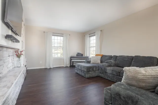 $1,250,000 | 3307 Island Drive Northeast, Alexandria, MN 56308