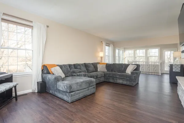 $1,075,000 | 3307 Island Drive Northeast, Alexandria, MN 56308