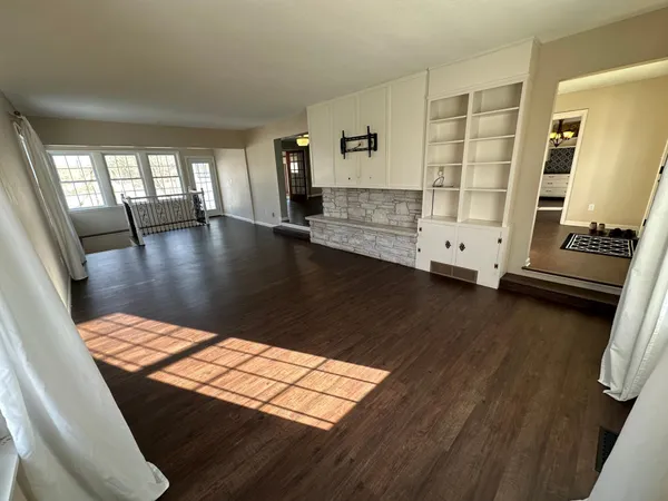 $1,075,000 | 3307 Island Drive Northeast, Alexandria, MN 56308