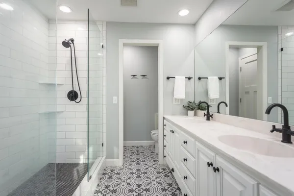 $1,075,000 | 3307 Island Drive Northeast, Alexandria, MN 56308