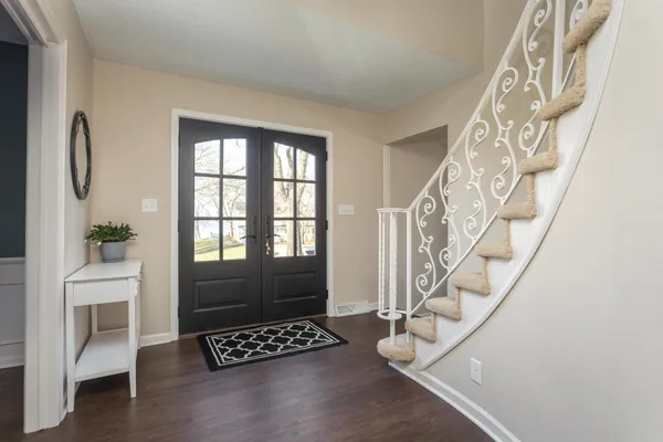 $1,075,000 | 3307 Island Drive Northeast, Alexandria, MN 56308