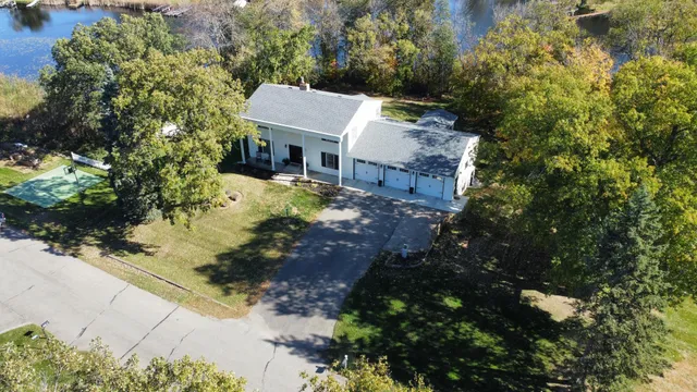 $1,250,000 | 3307 Island Drive Northeast, Alexandria, MN 56308