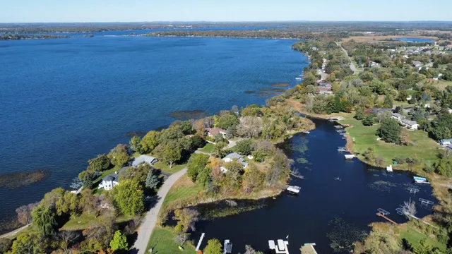 $1,250,000 | 3307 Island Drive Northeast, Alexandria, MN 56308