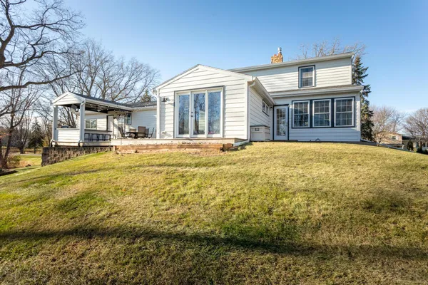 $1,075,000 | 3307 Island Drive Northeast, Alexandria, MN 56308