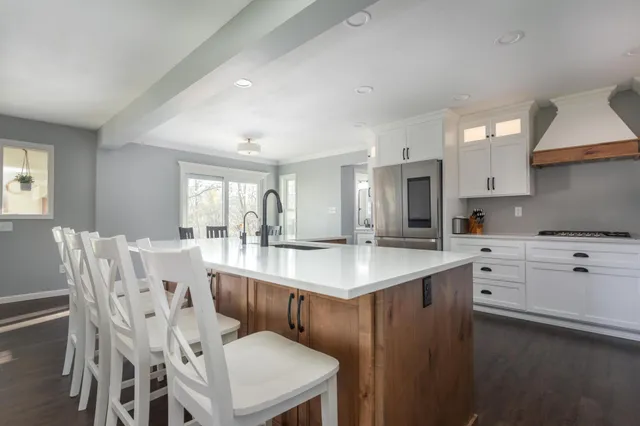 $1,250,000 | 3307 Island Drive Northeast, Alexandria, MN 56308