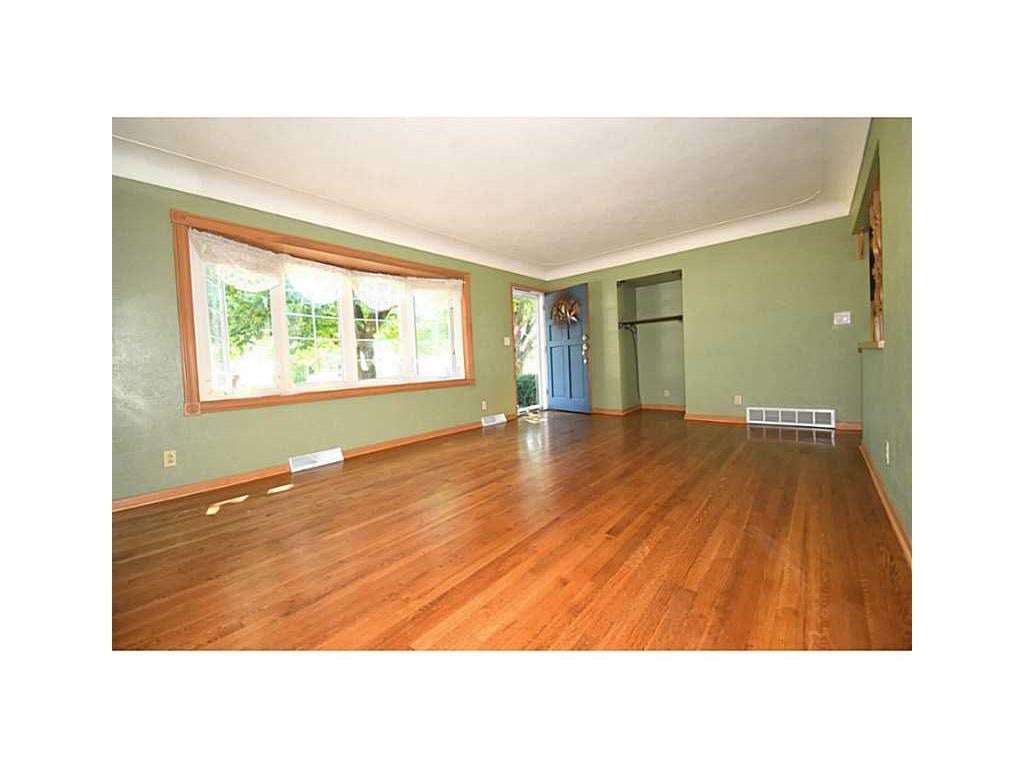 280 Daws Road Hiawatha, IA 52233 - Photo 2 of 21 Gallery Image 2