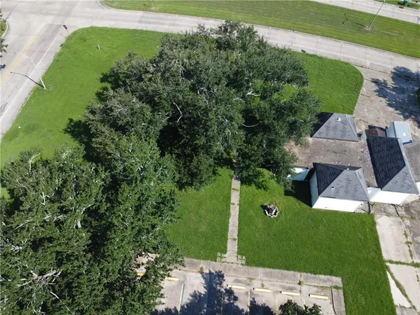 $234,000 | 1956 Carrollwood Drive, Laplace, LA 70068