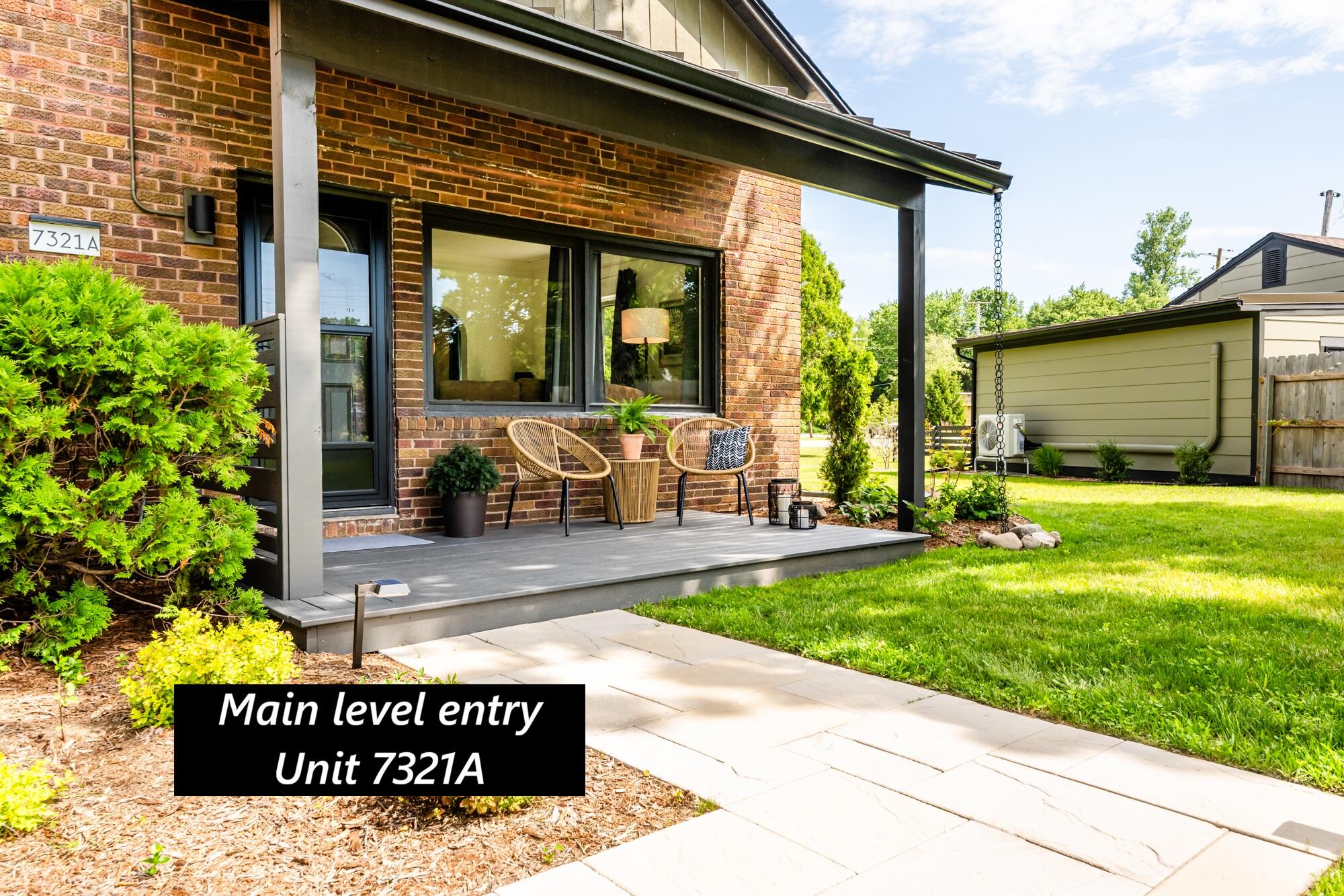 7321 West Harbert Road Three Oaks, MI 49128 - Photo 4 of 31 Main level entry 7321A