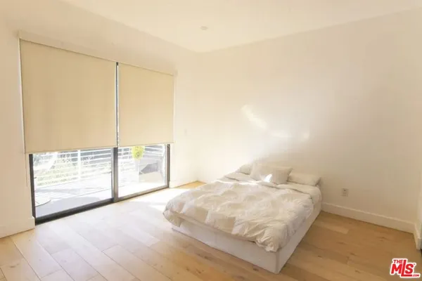 $22,000 | 748 North Detroit Street, Los Angeles, CA 90046