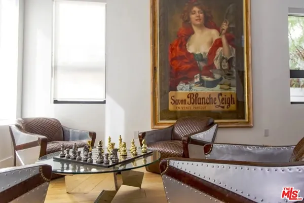 $22,000 | 748 North Detroit Street, Los Angeles, CA 90046