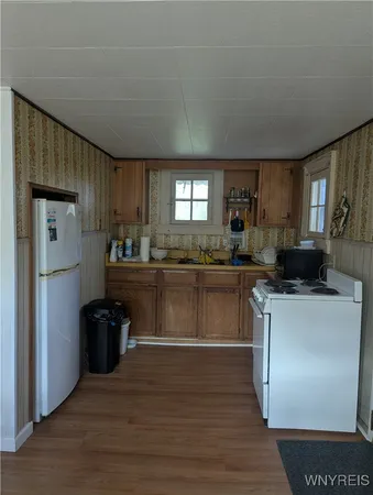 $299,000 | 3153 West Lake Road, Wilson, NY 14172