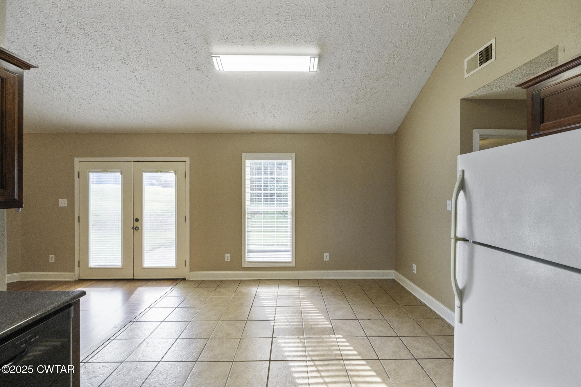 175 Turtle Creek Road Lexington, TN 38351 - Photo 9 of 23 Eat-in Kitchen