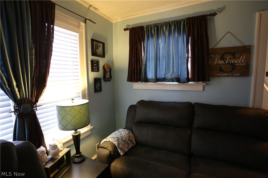 1089 Berwin Street Akron, OH 44310 - Photo 8 of 35 Gallery Image 8