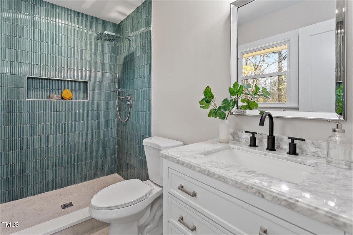 3305 Victor Place Raleigh, NC 27604 - Photo 4 of 24 1000037150