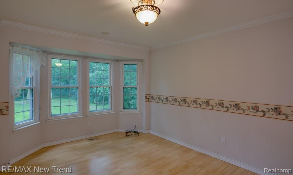 35962 Fredericksburg Road Farmington Hills, MI 48331 - Photo 12 of 21