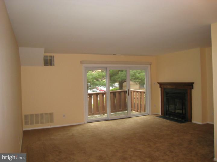 2304 Eagle Row Evesham, NJ 08053 - Photo 2 of 17 Living Room