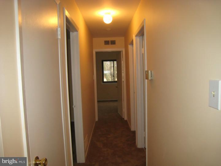 2304 Eagle Row Evesham, NJ 08053 - Photo 9 of 17 Hallway