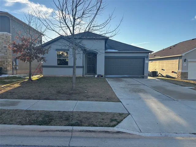 $1,990 | 161 Flexus Lane, Liberty Hill, TX 78642