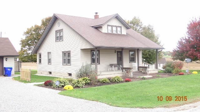 14533 Johnson Road Churubusco, IN 46723 - Photo 1 of 36
