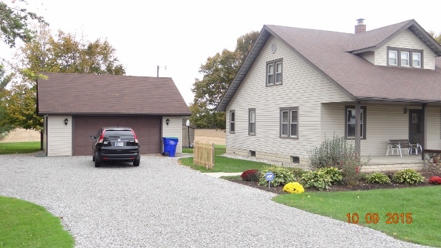 14533 Johnson Road Churubusco, IN 46723 - Photo 2 of 36