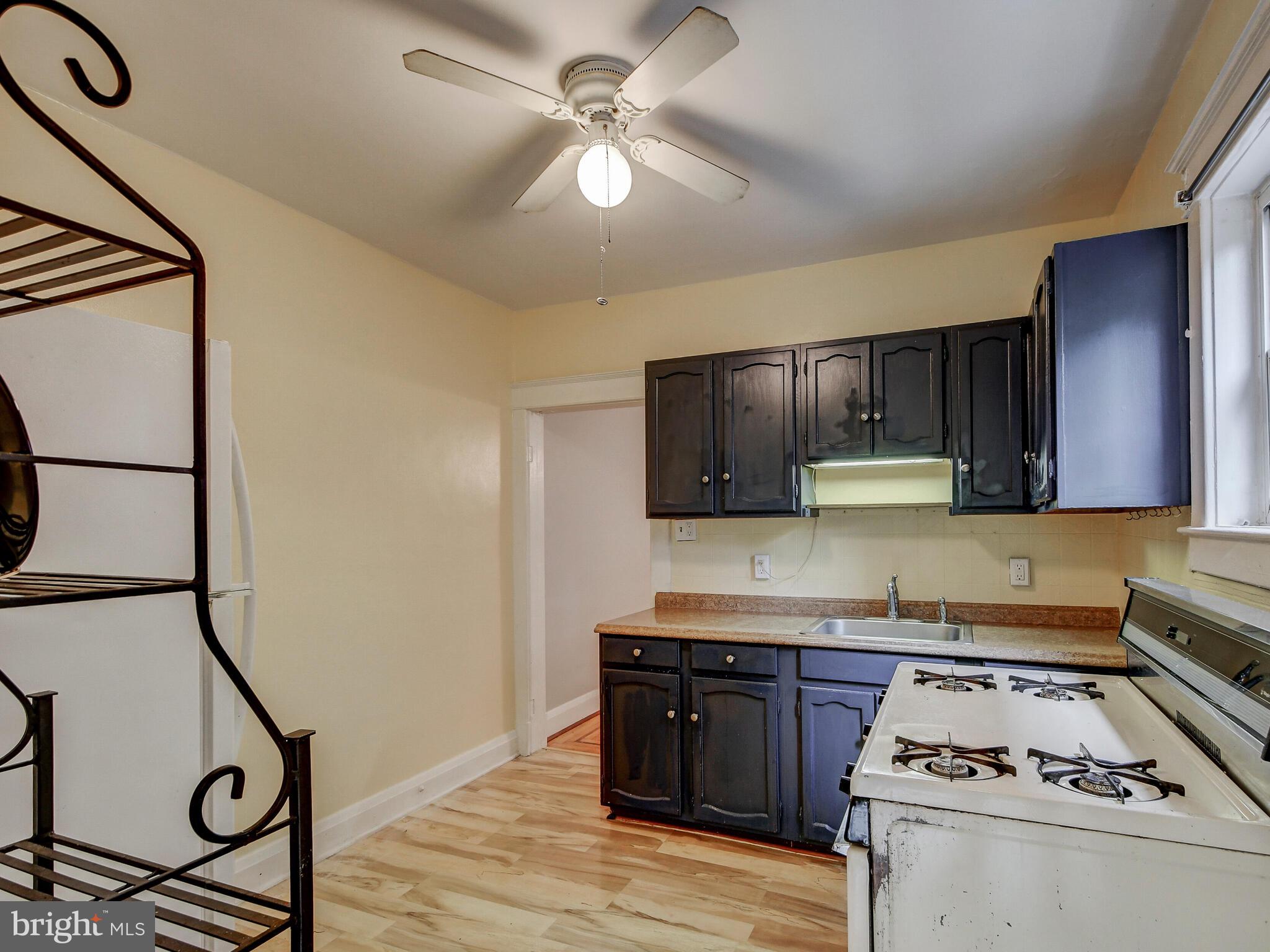 4206 Evans Chapel Road Baltimore, MD 21211 - Photo 16 of 43