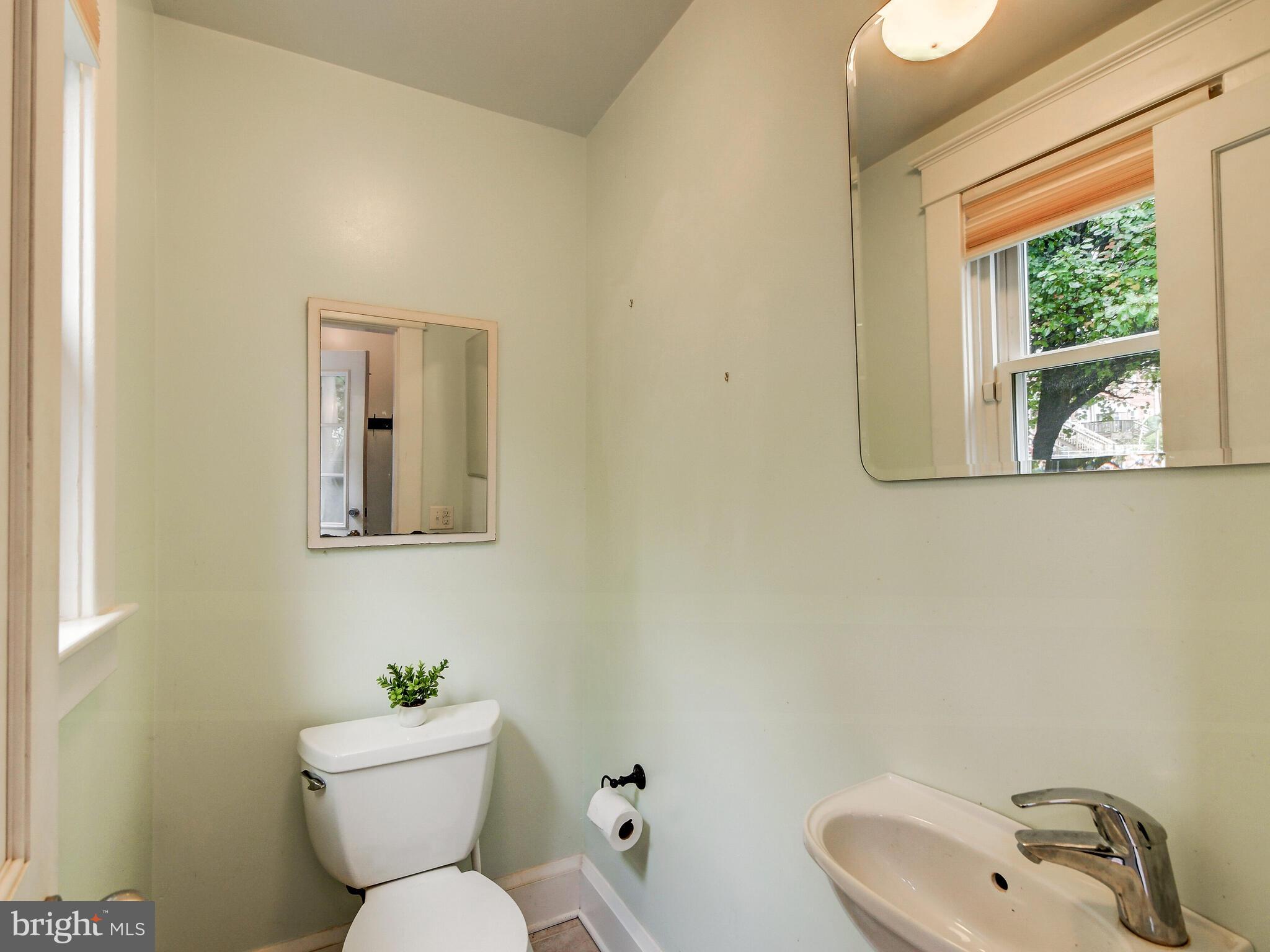4206 Evans Chapel Road Baltimore, MD 21211 - Photo 18 of 43