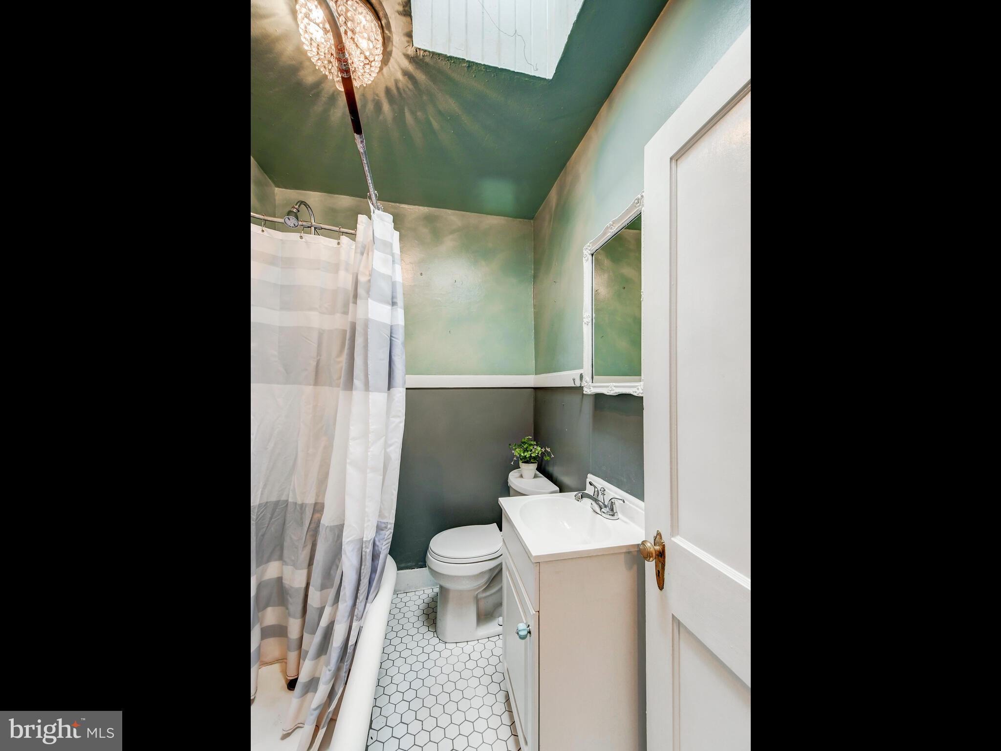 4206 Evans Chapel Road Baltimore, MD 21211 - Photo 27 of 43