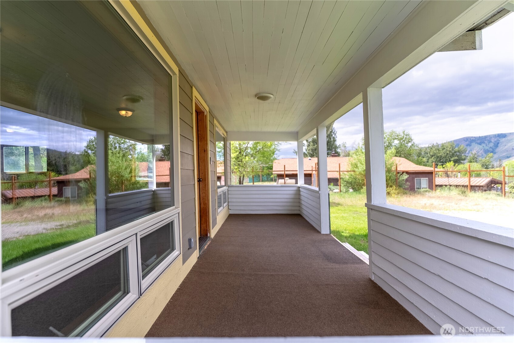 511 Bluff Street Winthrop, WA 98862 - Photo 33 of 38 a view of a porch and fire pit