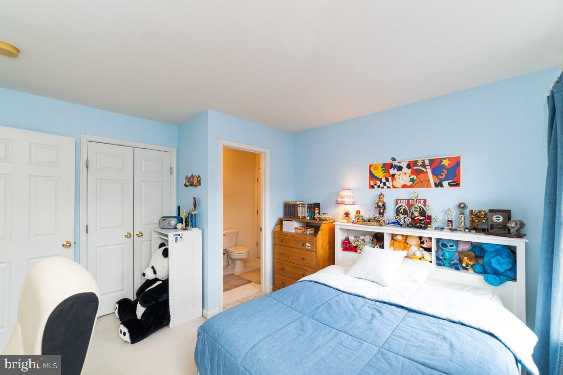 2944 Edgelea Road Vienna, VA 22181 - Photo 28 of 57