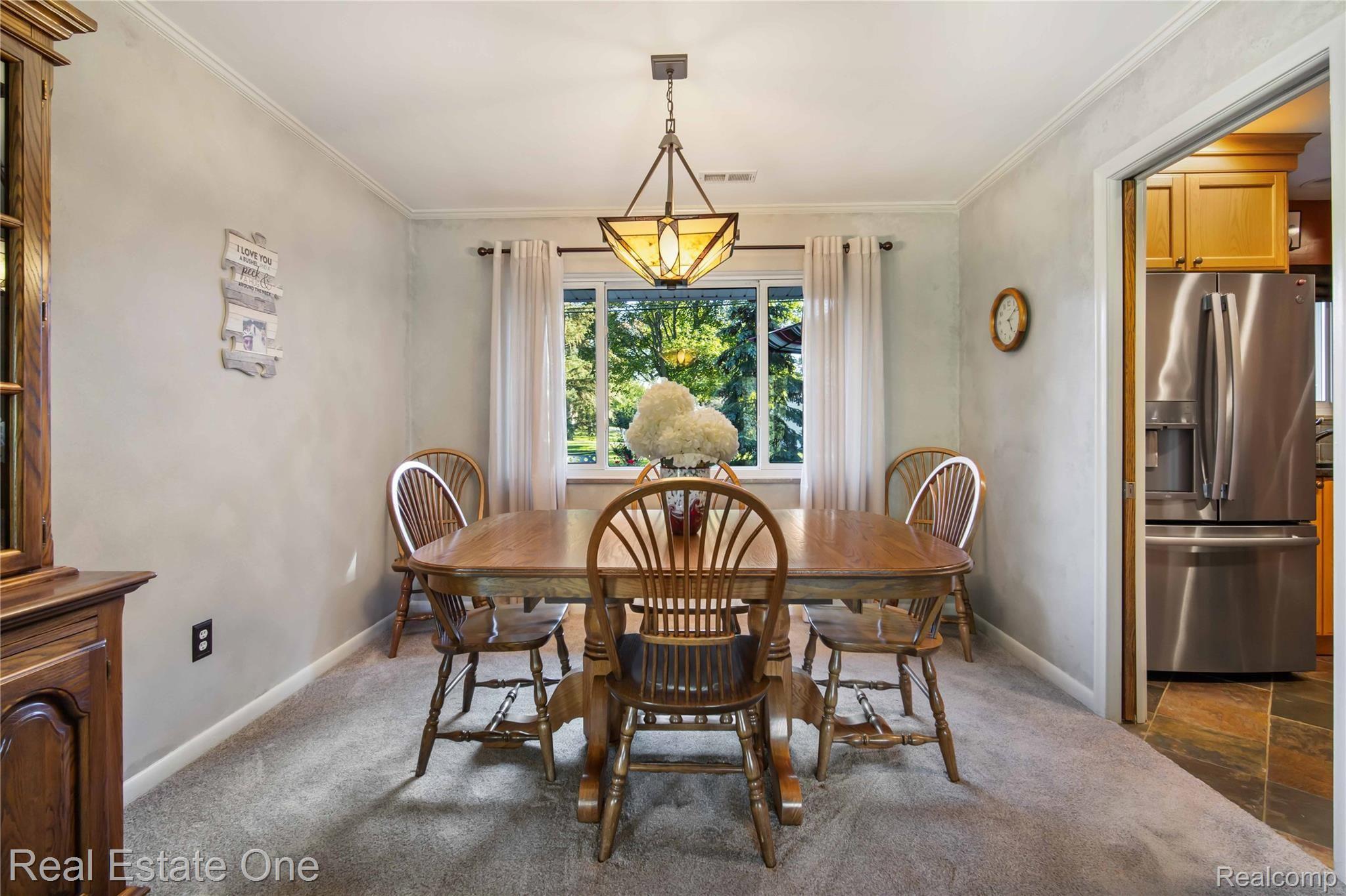 2383 Bevington Road Rochester, MI 48309 - Photo 9 of 32 IMG_9523.JPG