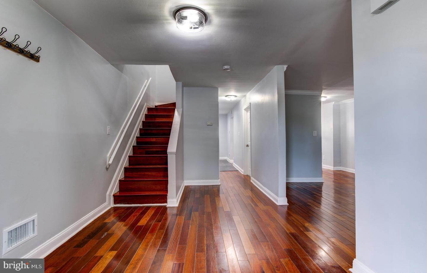 3537 Reisterstown Road Baltimore, MD 21215 - Photo 2 of 23 Foyer 1