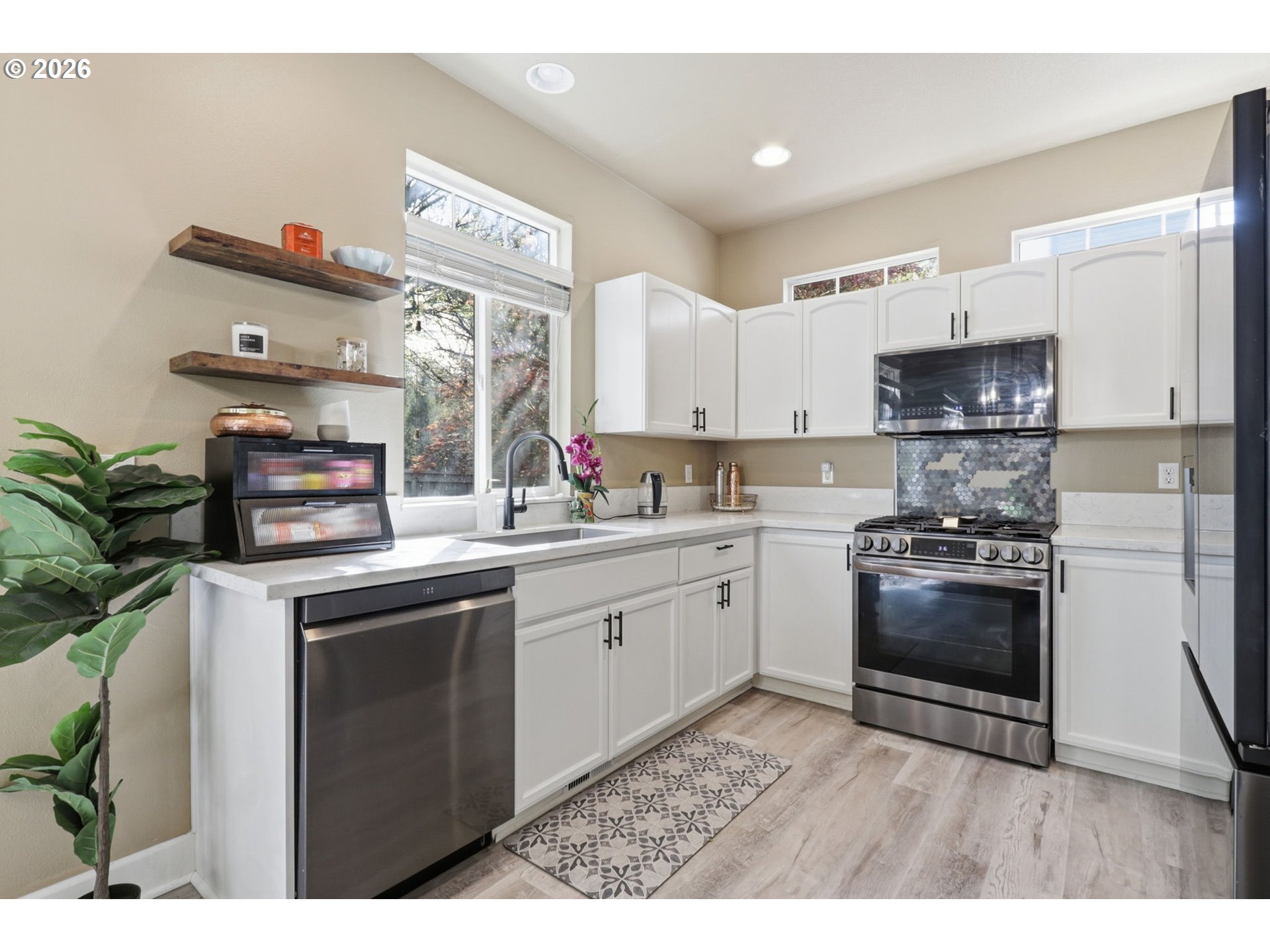 19405 Southeast 33rd Street Camas, WA 98607 - Photo 6 of 14