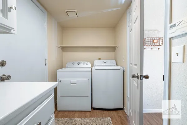 $2,895 | 805 East Buckhill Road, Fresno, CA 93720