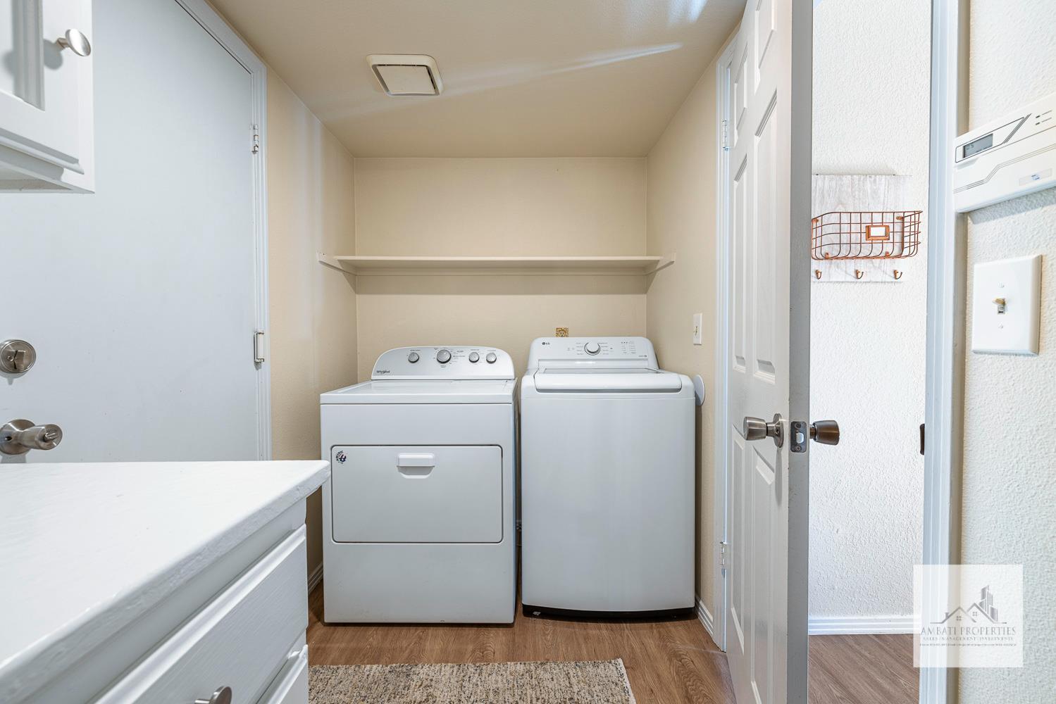 805 East Buckhill Road Fresno, CA 93720 - Photo 15 of 25