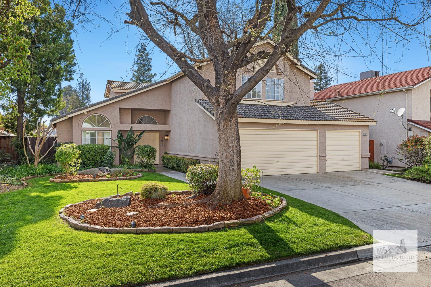 805 East Buckhill Road Fresno, CA 93720 - Photo 2 of 25