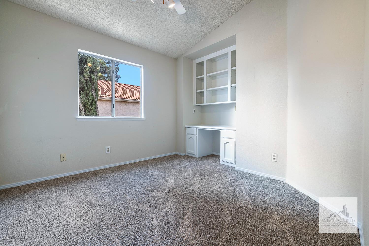 805 East Buckhill Road Fresno, CA 93720 - Photo 22 of 25