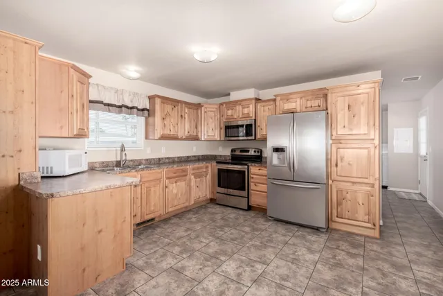 $71,000 | 2650 West Union Hills Drive, Unit 231, Phoenix, AZ 85027