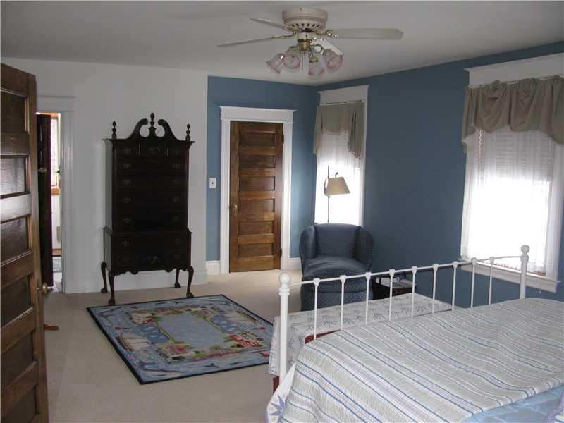 508 Yale Road Thornburg, PA 15205 - Photo 15 of 25 Master Bedroom.