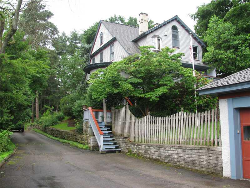 508 Yale Road Thornburg, PA 15205 - Photo 4 of 25 Exterior Back.