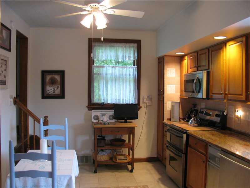 508 Yale Road Thornburg, PA 15205 - Photo 10 of 25 Kitchen.