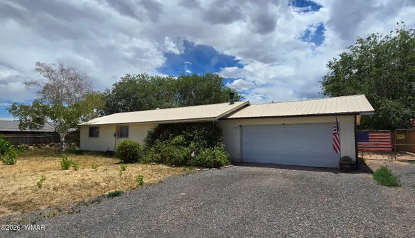 $180,000 | 1320 West 5th Street North, St. Johns, AZ 85936