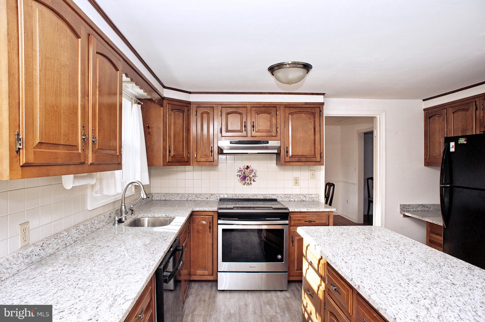 95 Chautaugua Road Arnold, MD 21012 - Photo 5 of 30 Kitchen