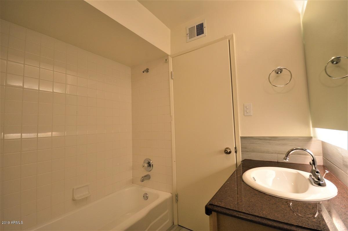 3832 West Lamar Road Phoenix, AZ 85019 - Photo 15 of 24 DSC_1125