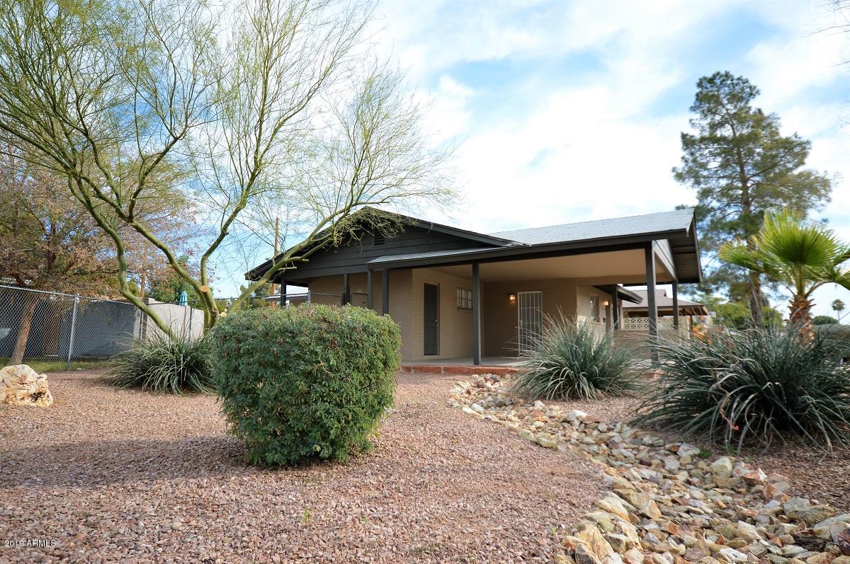 3832 West Lamar Road Phoenix, AZ 85019 - Photo 3 of 24 DSC_1112