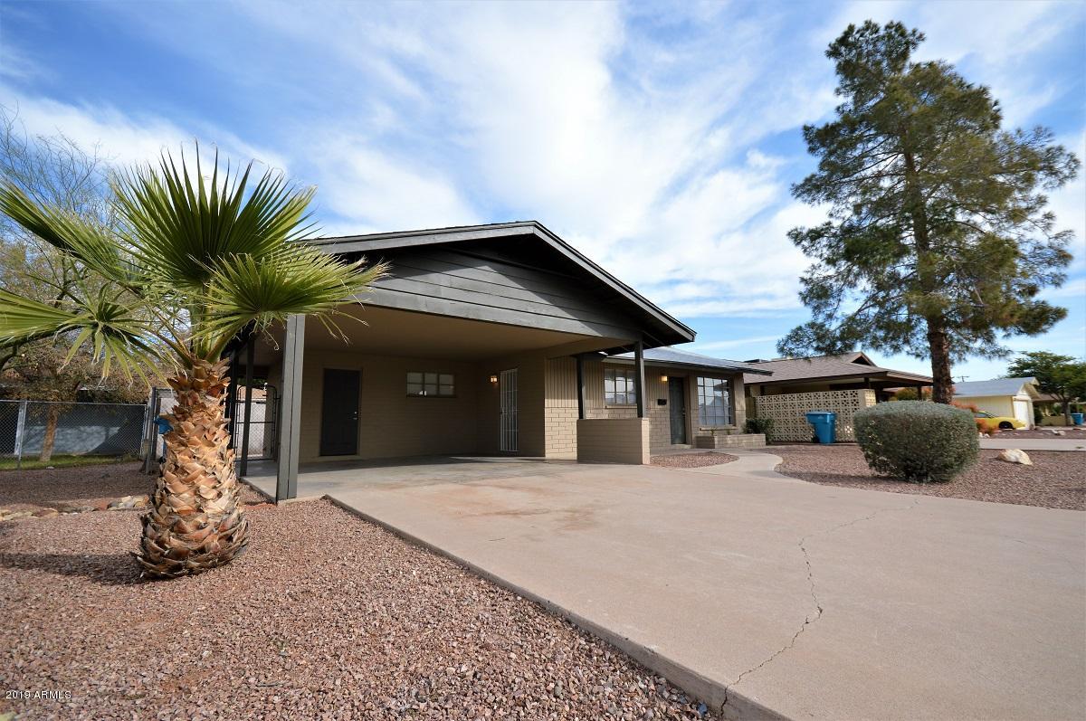 3832 West Lamar Road Phoenix, AZ 85019 - Photo 4 of 24 DSC_1113