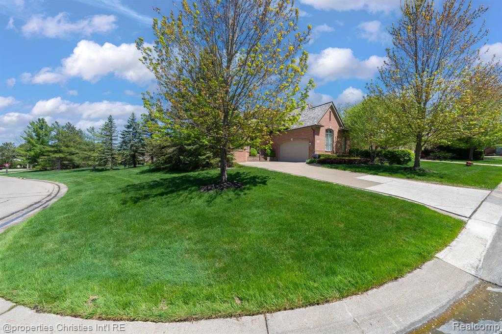 2590 Summerlin Court Rochester, MI 48306 - Photo 64 of 68 Gallery Image 64