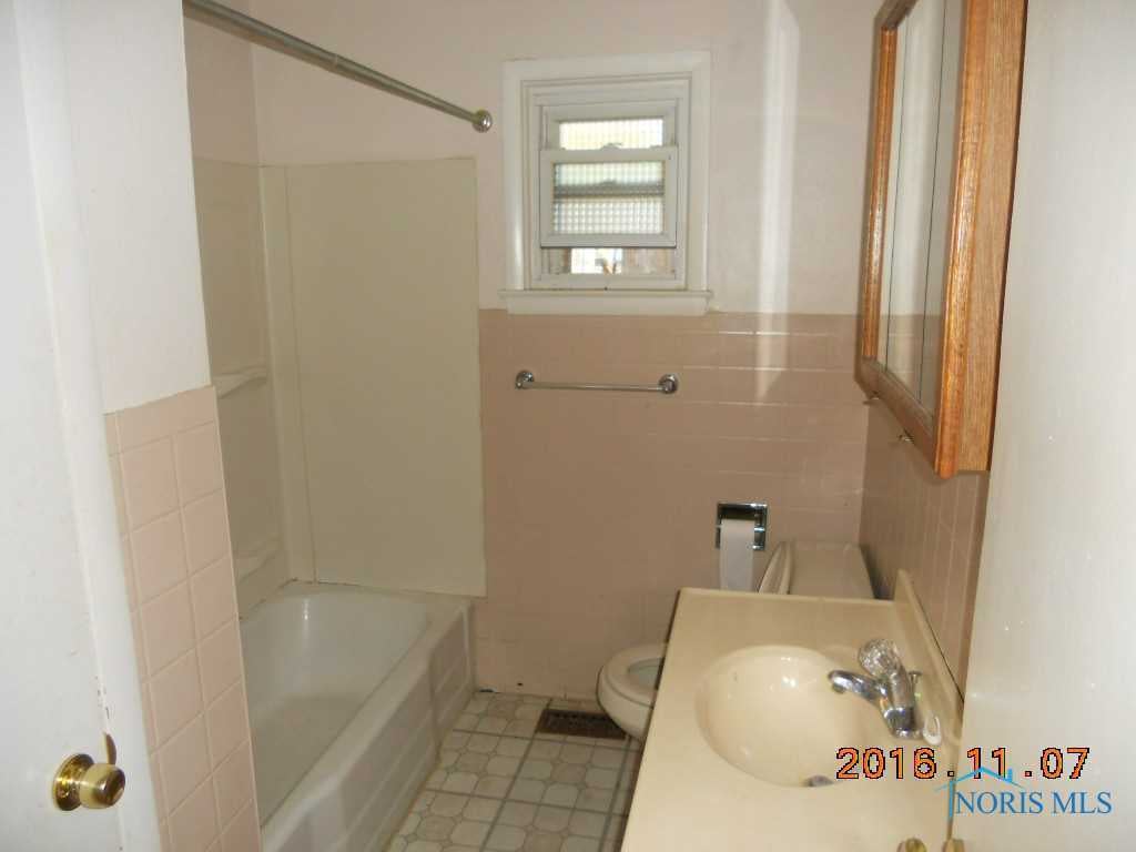 5048 Goodwill Road Toledo, OH 43613 - Photo 9 of 11 Gallery Image 9