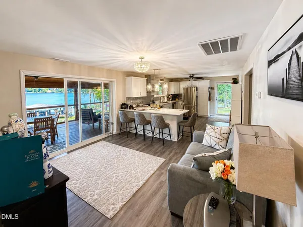 $1,155,000 | 118 Paradise Point, Macon, NC 27551
