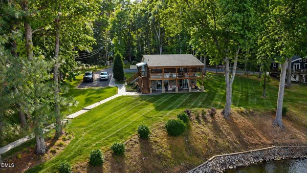 $1,155,000 | 118 Paradise Point, Macon, NC 27551